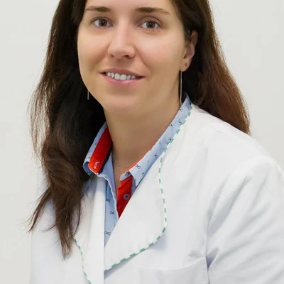 Dr. Iana Cristina